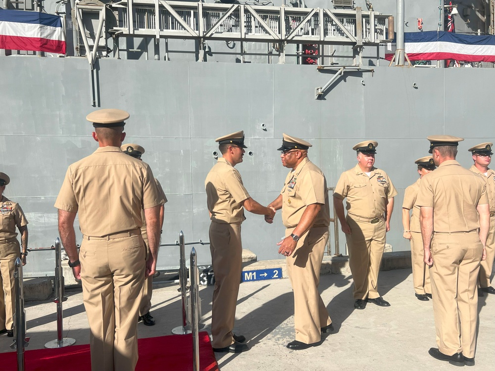 USS Antietam Pins its Final Chiefs