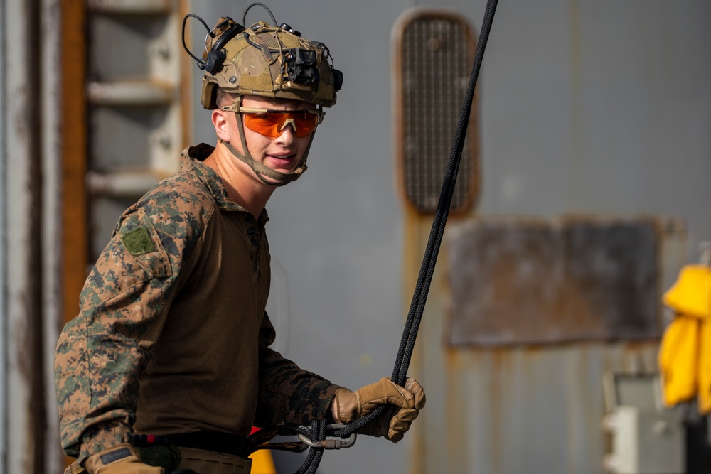 Recon Marines Conduct Rappel Training Aboard USS Boxer