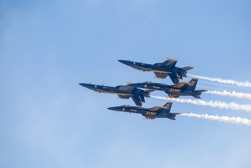 DVIDS Images MCAS Miramar Airshow 2024 Day 1 Blue Angels [Image 8