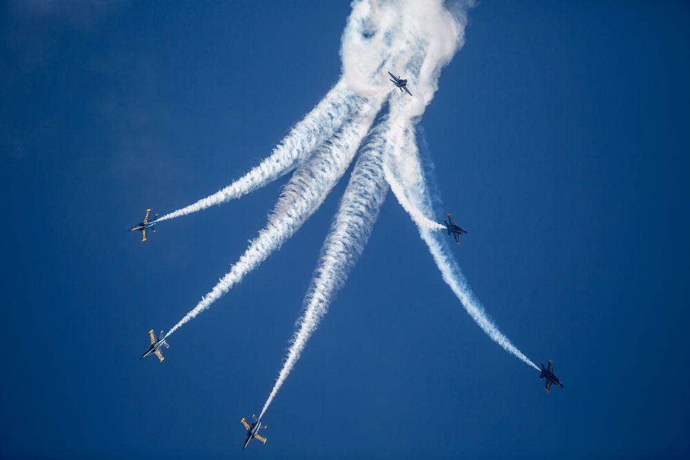 America's Airshow 2024 Day 1: Blue Angels