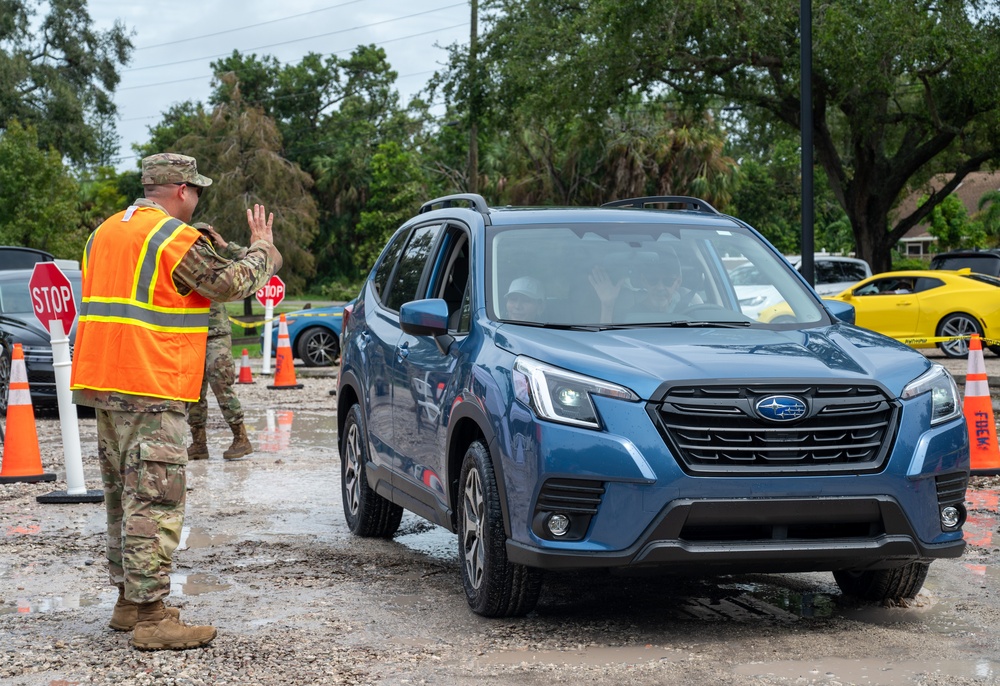 FLANG Airmen deliver essential supplies