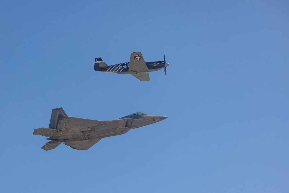 America’s Airshow 2024 Day2: F-22 Raptor/P-51D Mustang