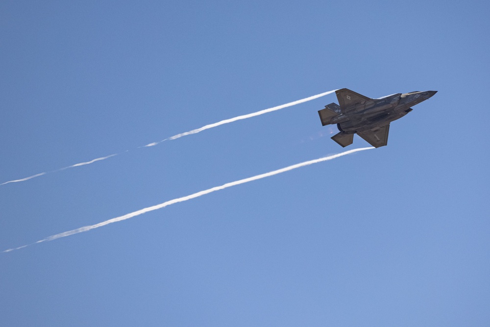 America’s Airshow 2024 Day 2: F-35B Lightening II Demo