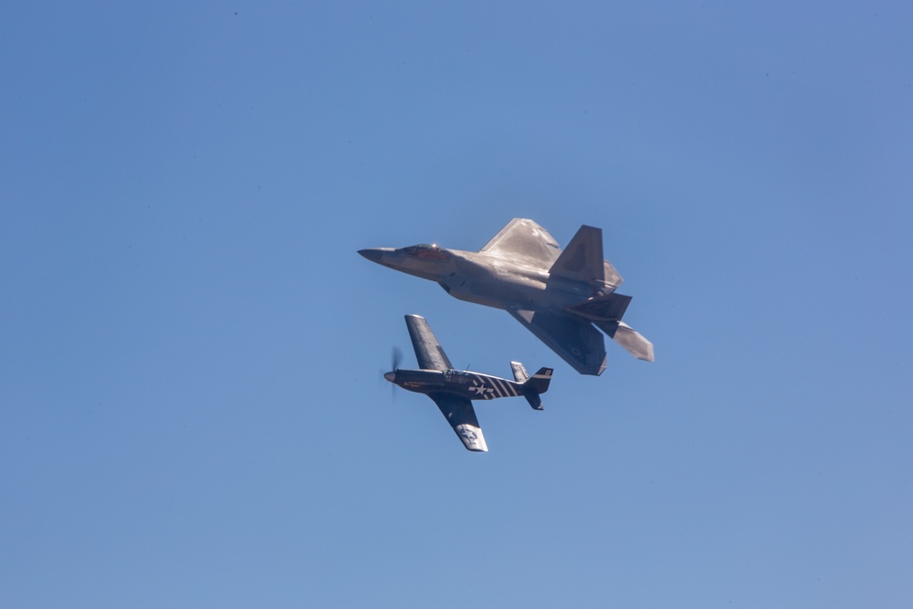 America’s Airshow 2024 Day 2: USAF F-22 Raptor Demo W/ P-51A Heritage Flight