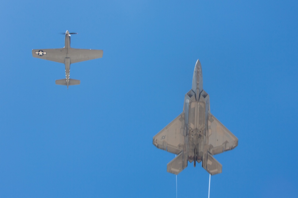 America’s Airshow 2024 Day 2: USAF F-22 Raptor Demo W/ P-51A Heritage Flight