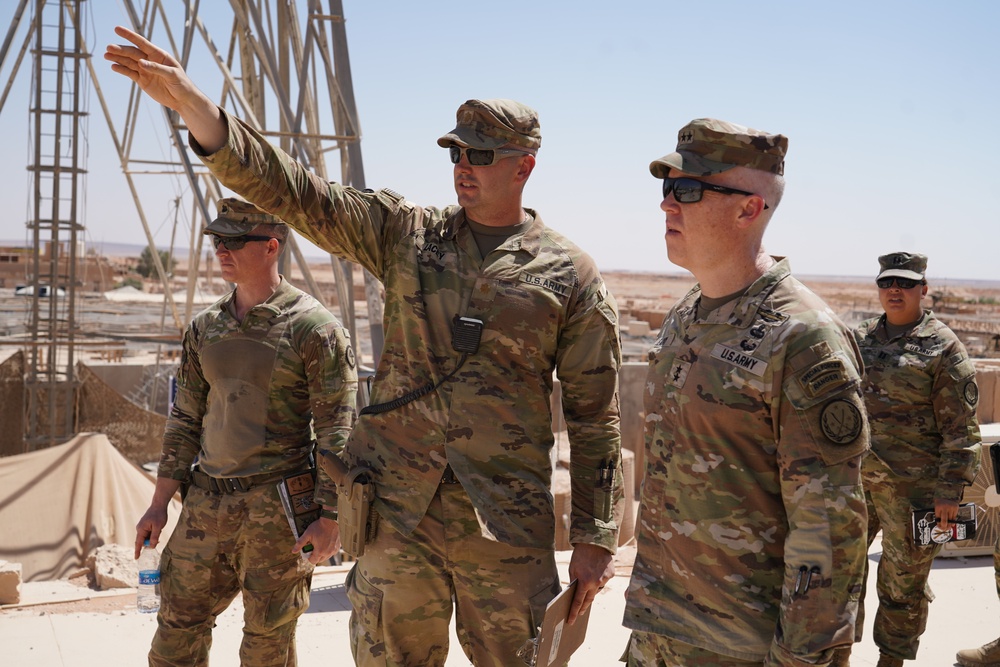 MG Leahy visits 1-102nd CAV