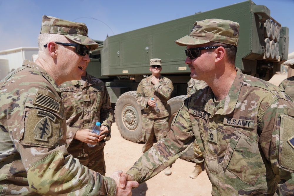 MG Leahy visits 1-102nd CAV