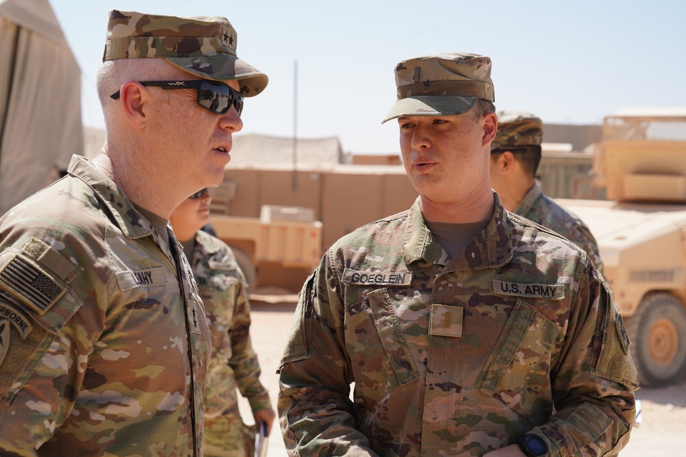 MG Leahy visits 1-102nd CAV