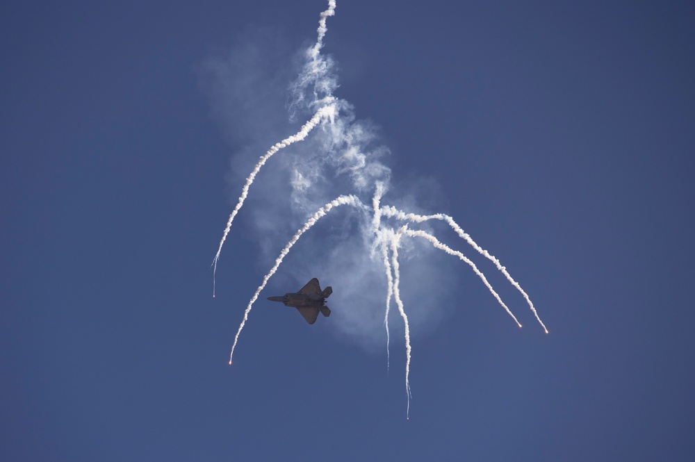 America's Airshow 2024 Day 2: F-22 Raptor Demo