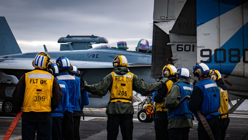 Nimitz Sailors Participate in a Mass Casualty Drill