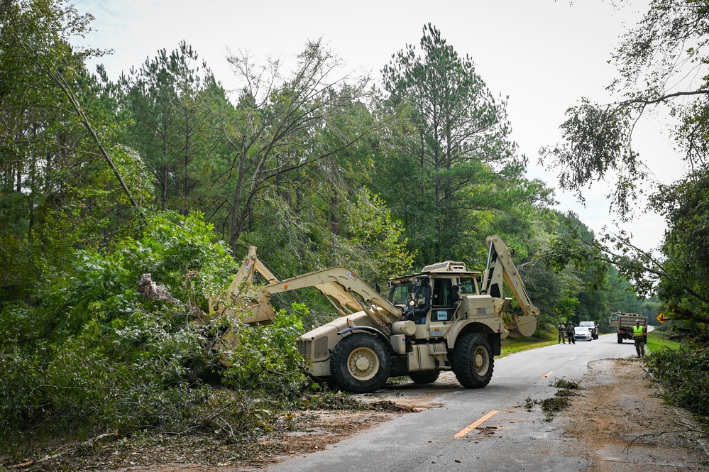 Georgia National Guard Soldiers conduct road clearing operations in Augusta