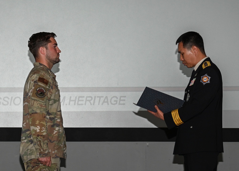 8th CS Airmen go above the call of duty in Seoul