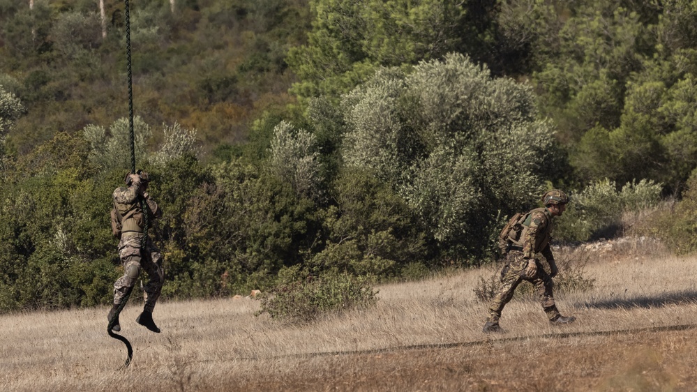 BLT 1/8, 24th MEU (SOC) Marines Conduct Fast Rope Operations with Italian Marines