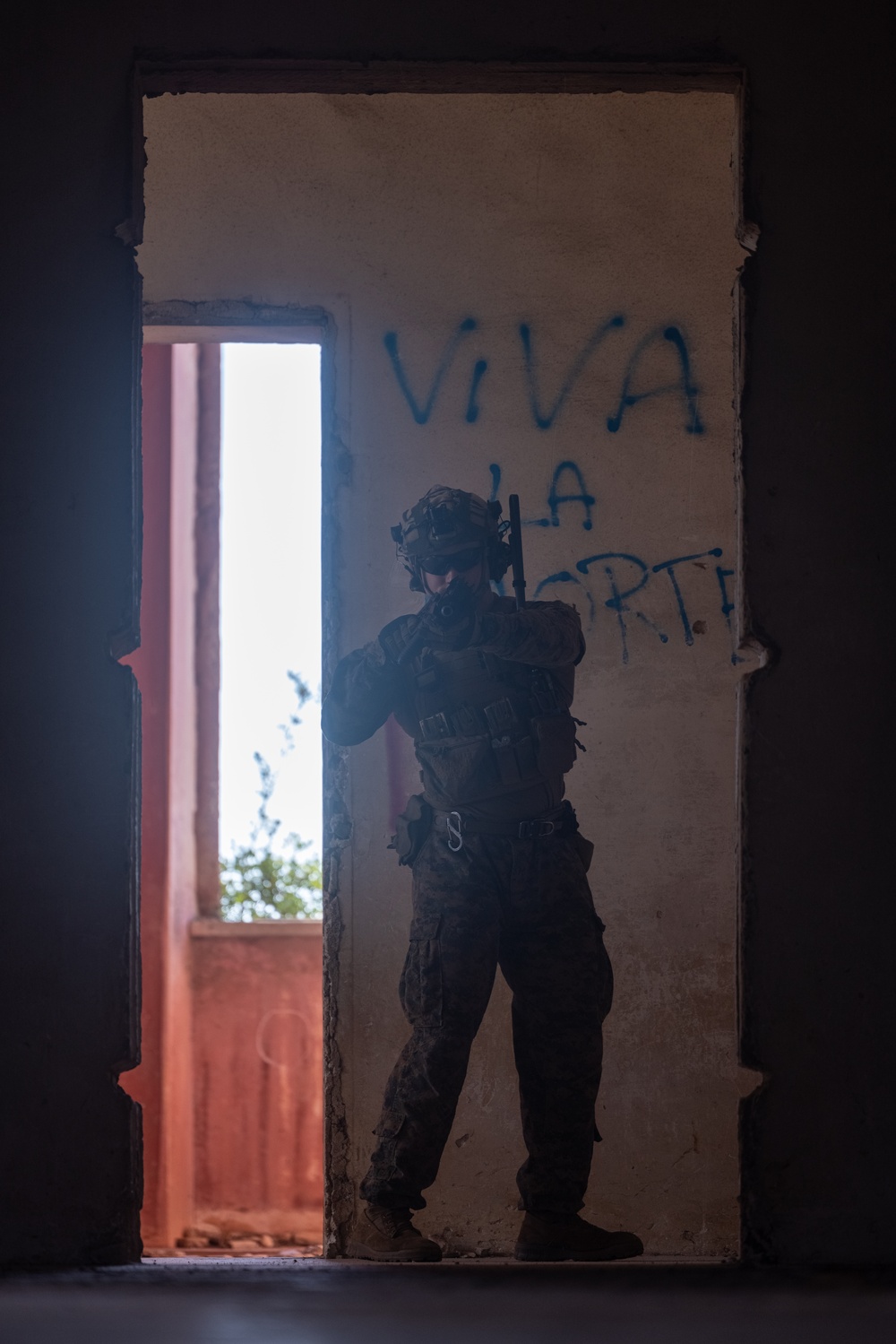 BLT 1/8, 24th MEU (SOC) Marines Conduct MOUT with Italian Marines