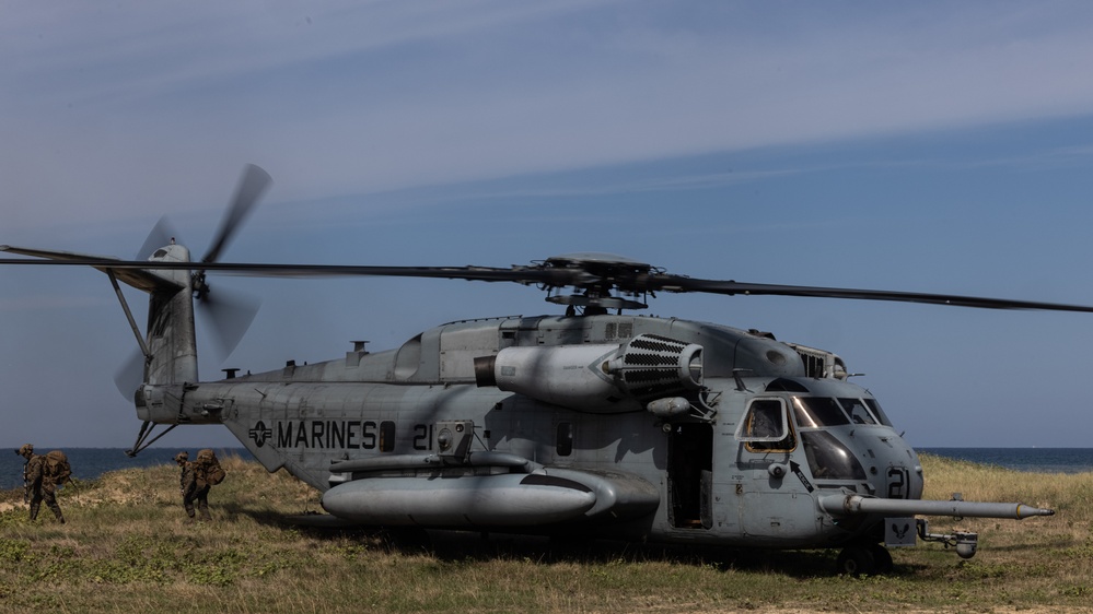 24th MEU (SOC) Demo Range Alongside Italian Marines with 1st San Marco Regiment