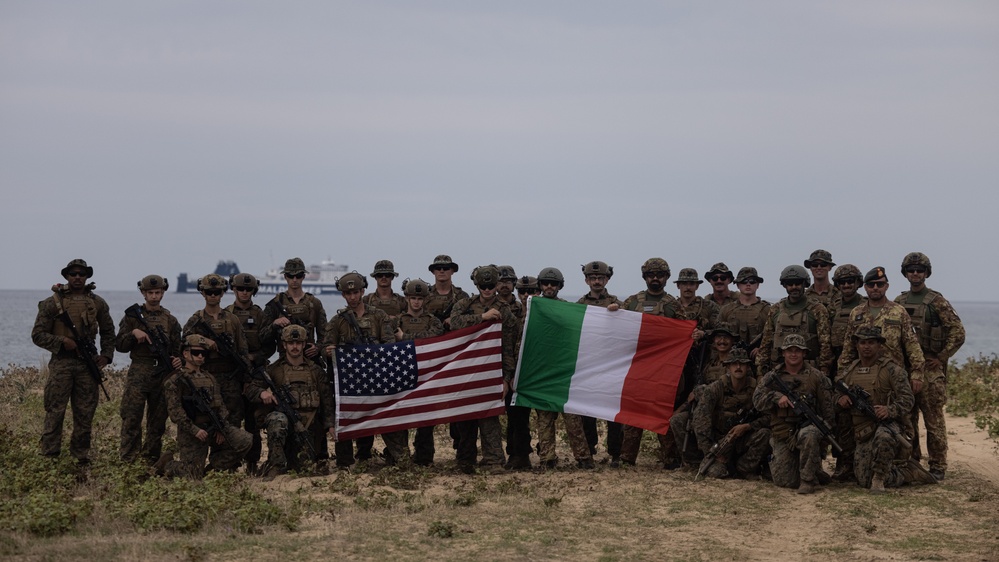 24th MEU (SOC) Demo Range Alongside Italian Marines with 1st San Marco Regiment