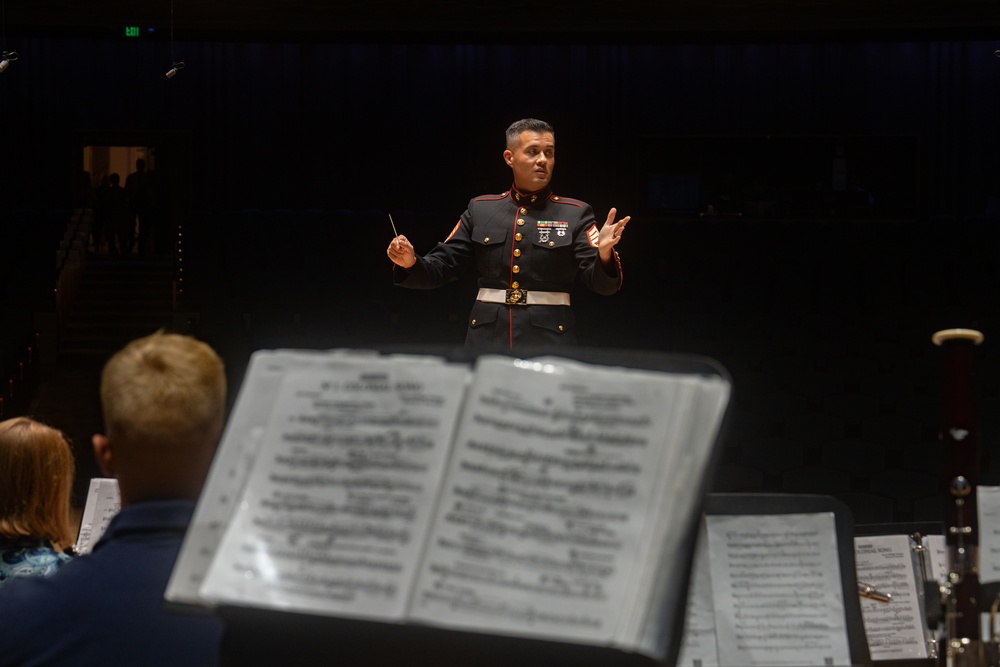 1st Marine Division Band performs for &quot;Day of Music&quot;