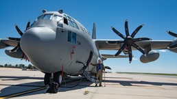 Air Force legacy pilot visits C-130 aircraft again