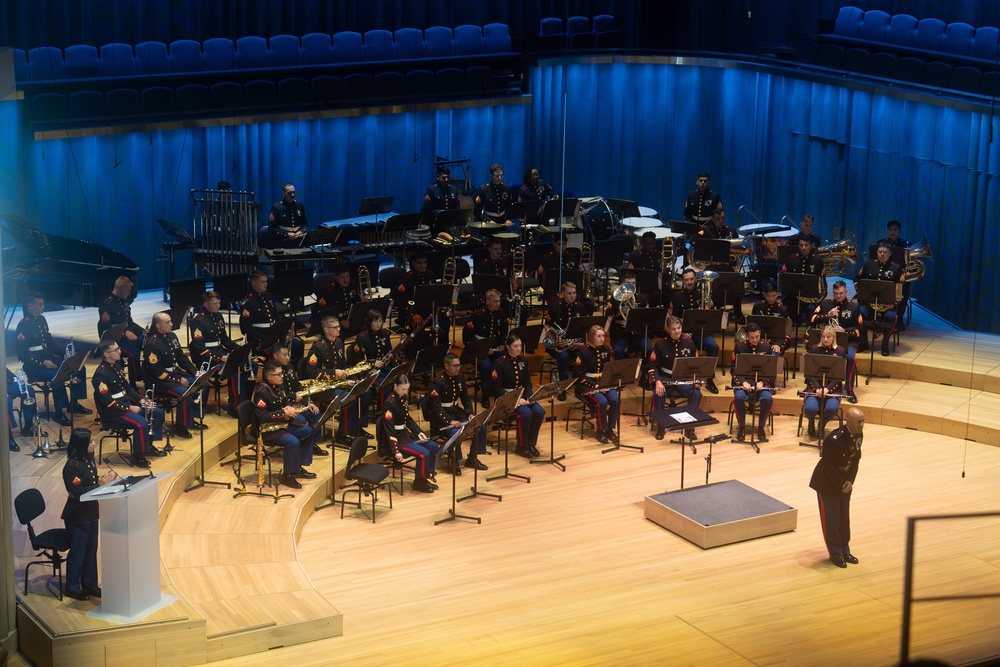 1st Marine Division Band performs for &quot;Day of Music&quot;