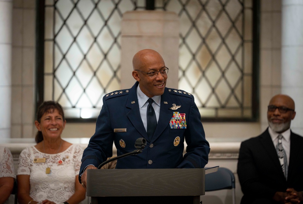 CJCS Participates in Gold Star Mothers Day Ceremony