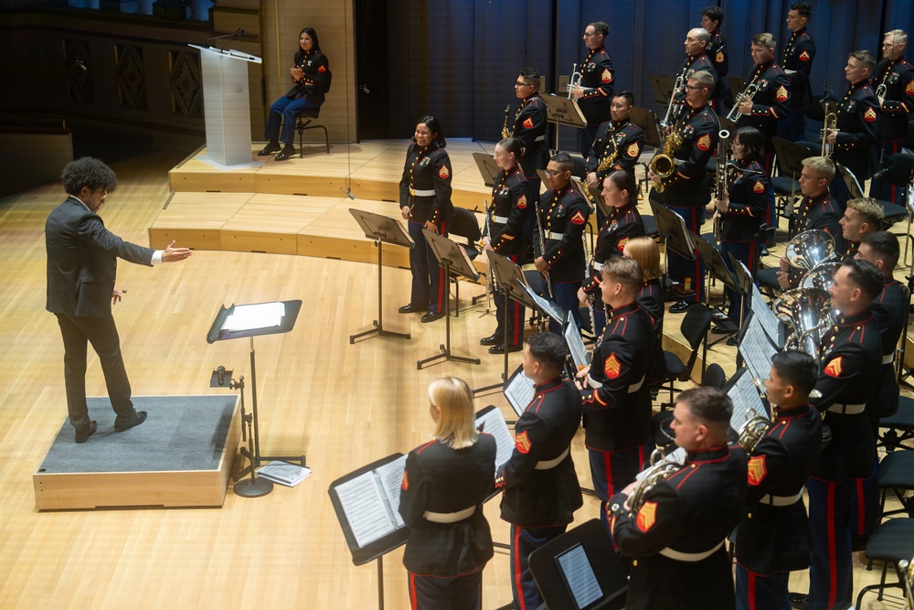 1st Marine Division Band performs for &quot;Day of Music&quot;