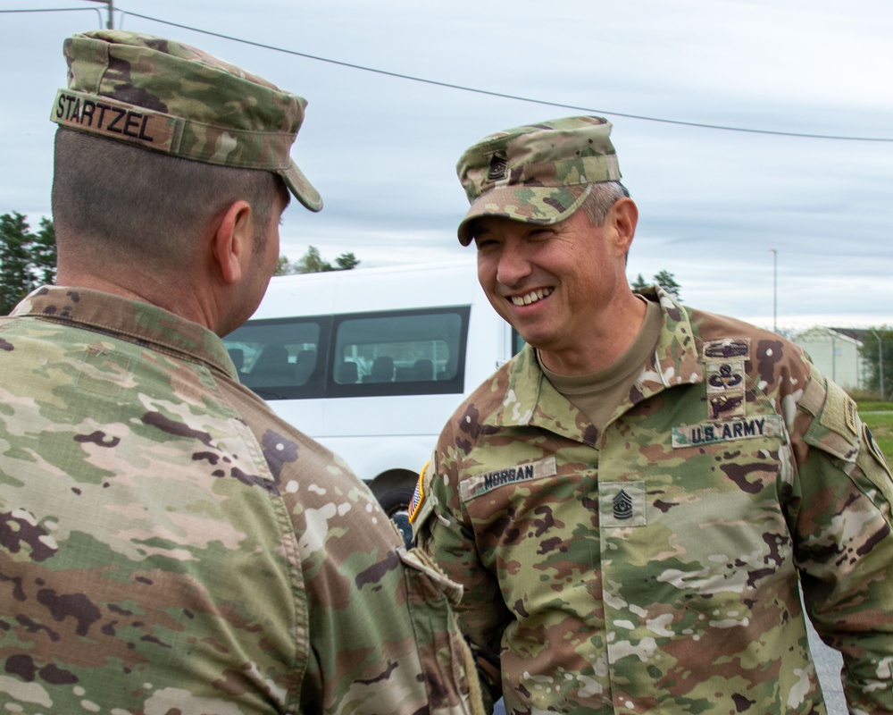 SAG-U Command Sgt. Maj. Morgan meets with Independence soldiers