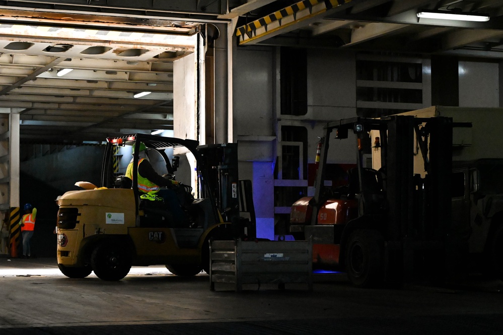 JB Charleston loads military equipment on ARC vessel