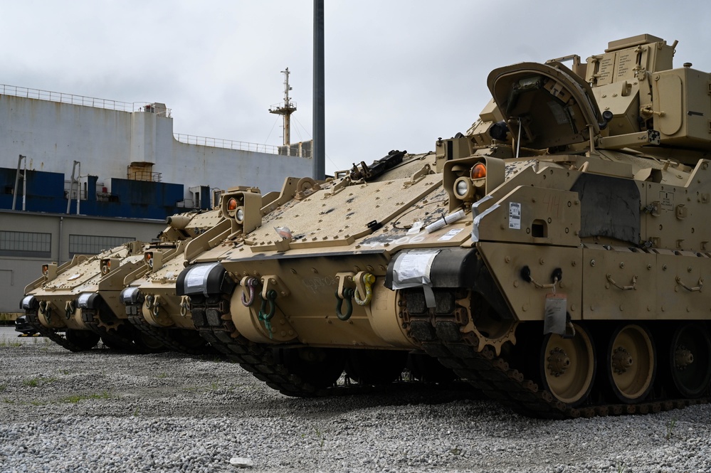 JB Charleston loads military equipment on ARC vessel