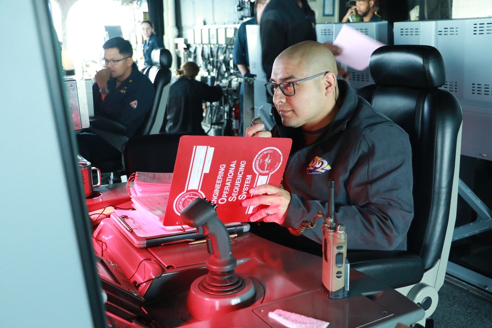 USS Savannah (LCS 28) Crew Conducts Underway Operations