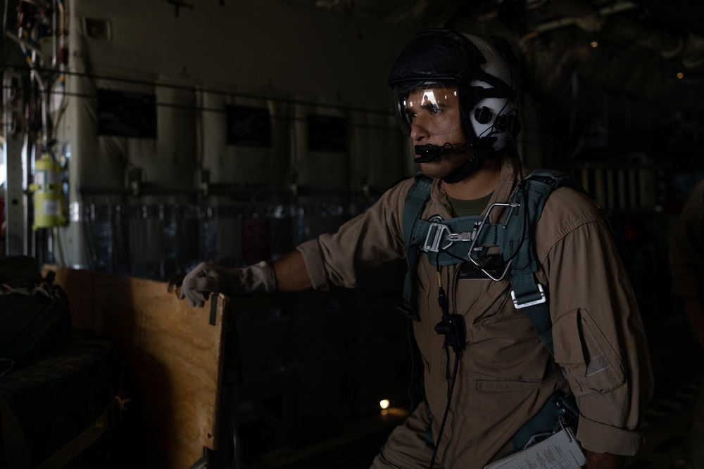 Marines with MAWTS-1 conduct a cargo-drop during WTI 1-25