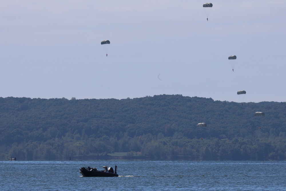 5th SFG (A) makes a splash during Legion Week