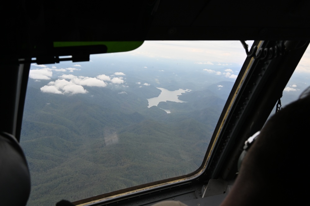 NC Air National Guard C-17 Airlifts support to Western North Carolina