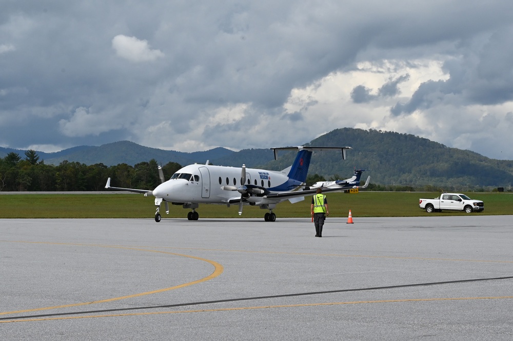 NC Air National Guard C-17 Airlifts support to Western North Carolina