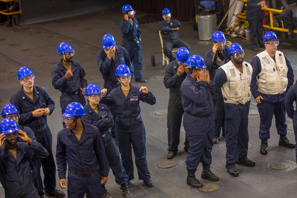 USS Iwo Jima Conducts Well Deck Operations