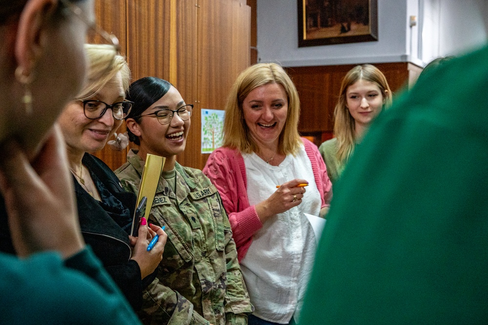 Task Force Pegasus Troopers Visit Polish Students