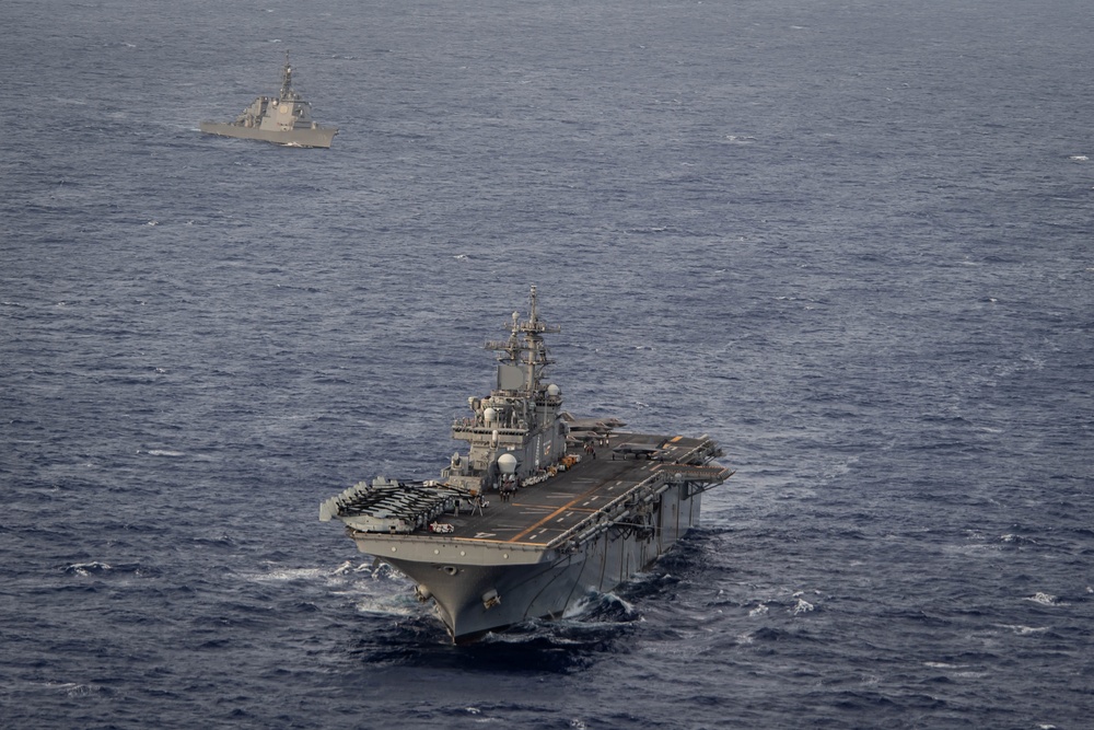 Boxer, Japanese destroyer JS Kongo Sail together