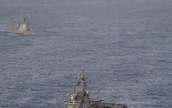 Boxer, Japanese destroyer JS Kongo Sail together