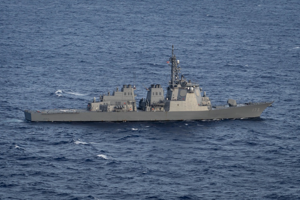 Boxer, Japanese destroyer JS Kongo Sail together