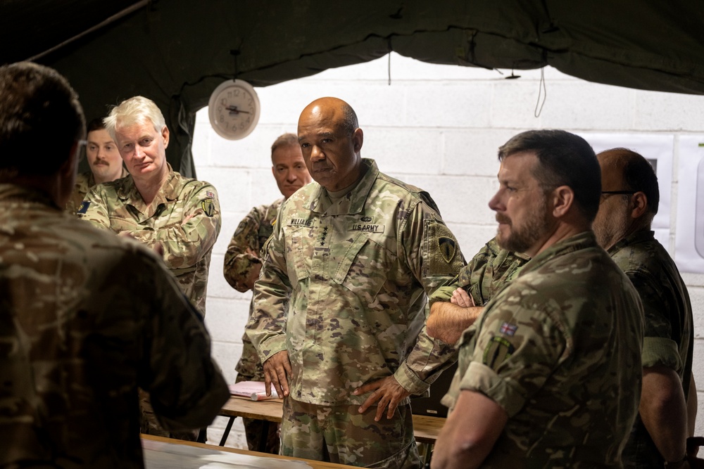 USAREUR-AF CG visits deployed 3-star NATO element