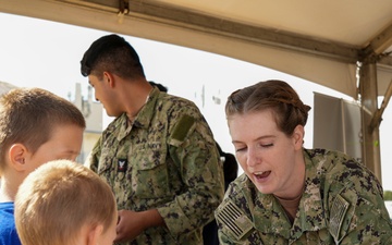 Navy and Marine Corps Force Health Protection Command Participate in Naval Air Station Oceana STEM Event