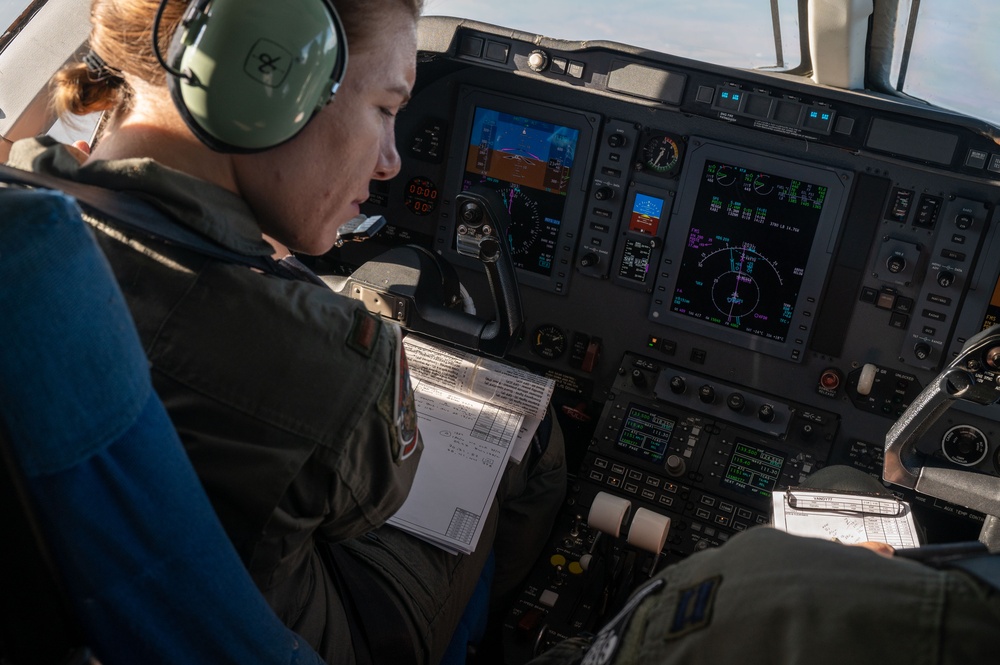 Landing a T-1A Jayhawk