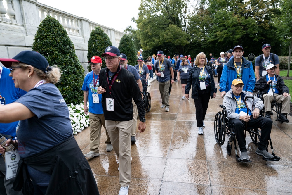 Veterans with the Heartland Honor Flight Visit ANC