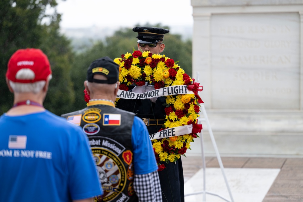 Veterans with the Heartland Honor Flight Visit ANC