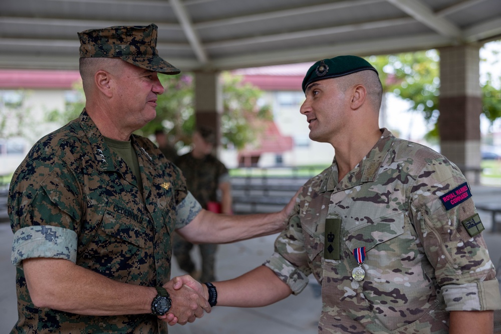 I MEF Commanding General presents King's Coronation Medal to British Commandos