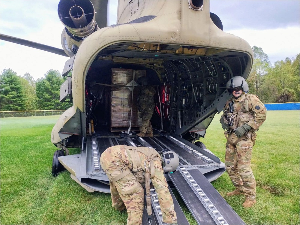 Soldiers Offload Water in Madison County