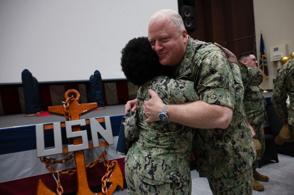 MCPON James Honea visits Naval Support Activity Mid-South