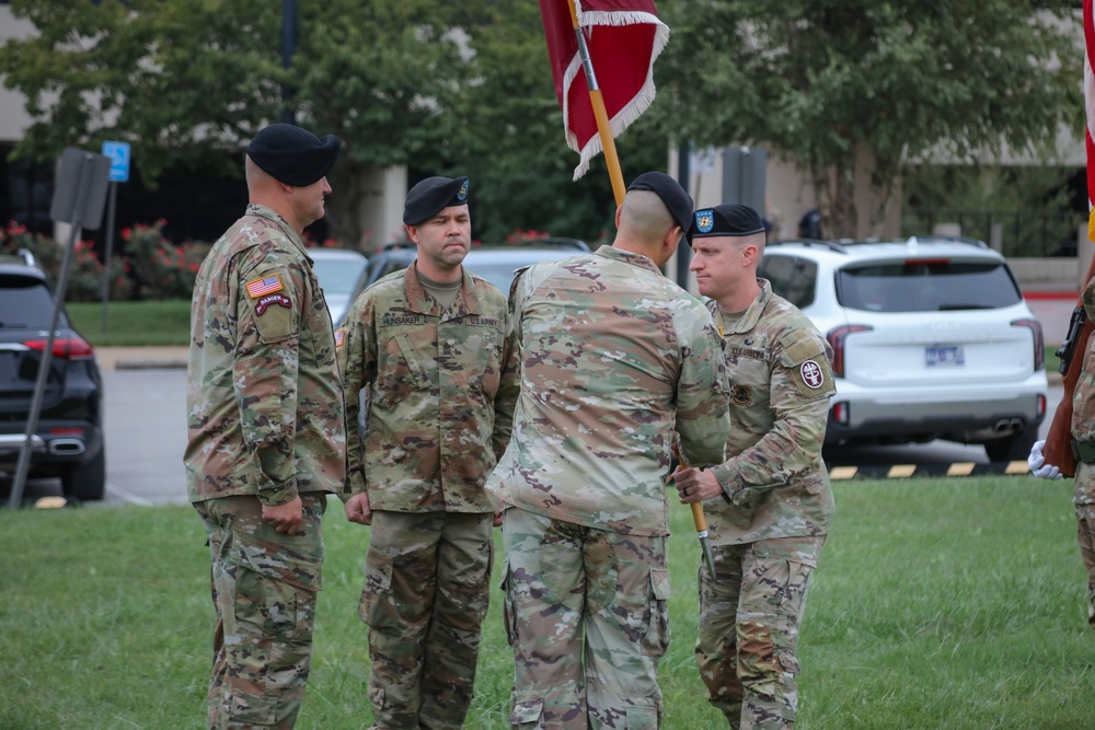 Fort Campbell Medical Readiness Battalion Conducts Change of Command