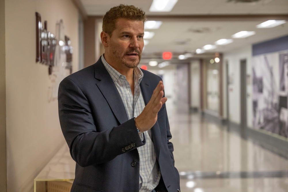 David Boreanaz visits Pentagon