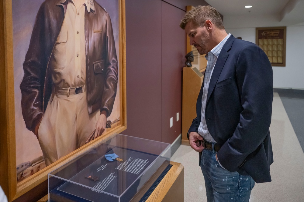 David Boreanaz visits Pentagon