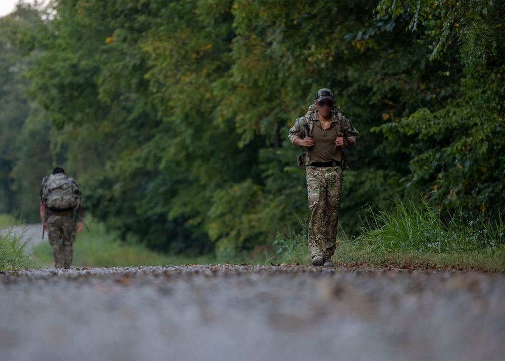 4th Battalion, 5th SFG (A) Soldiers evaluate tactical skills